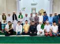 Gubernur Al Haris Safari Subuh di Masjid Baitul Musthofa Bakung Jaya: Apresiasi Program Kas Anak Yatim
