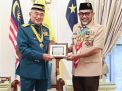 Gubernur Al Haris Raih Penghargaan Bintang Emas dari Malaysia: Bukti Peran Jambi di Panggung Kepanduan Internasional
