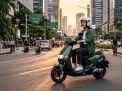 Viral di Jalanan: Mending Beli Motor Listrik Subsidi atau Bertahan di Motor Bensin?