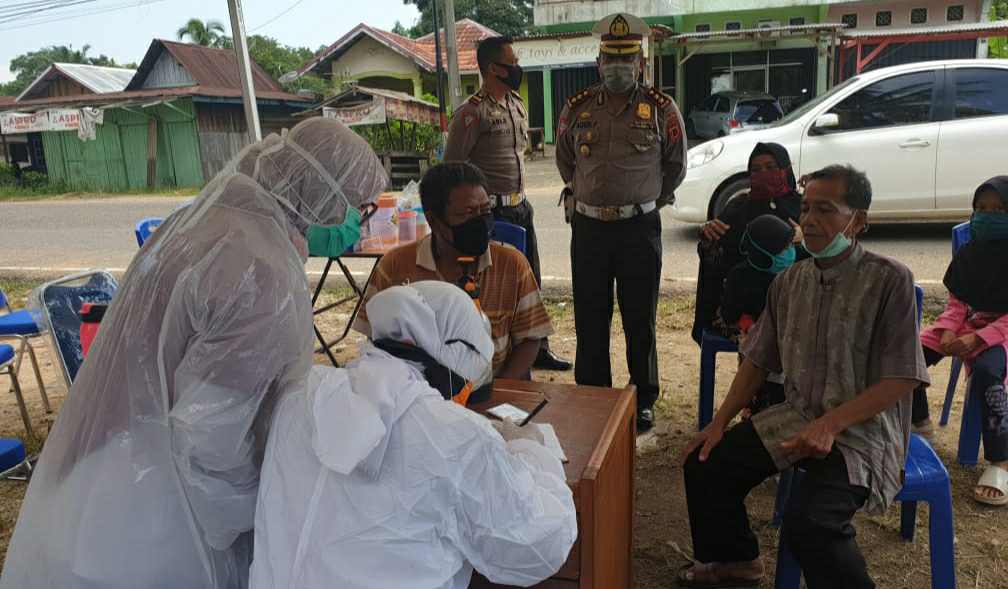 Wadirlantas Polda Jambi AKBP Agus Fajaruddin saat tinjau perbatasan Kota Jambi