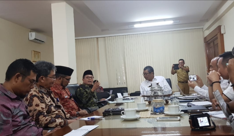 Fachrori saat berikan klarifikasi di KASN