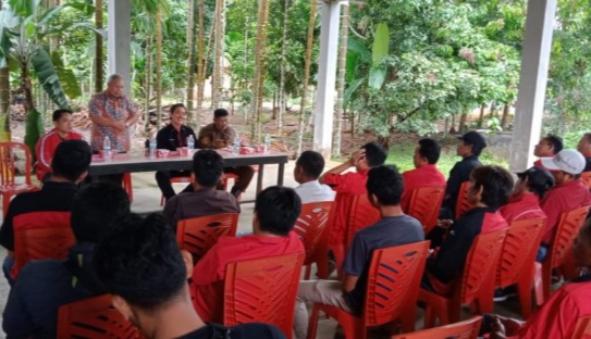 Bacagub Jambi, Safrial saat bersilaturahmi dengan DPC PDI Perjuangan Tanjab Timur 