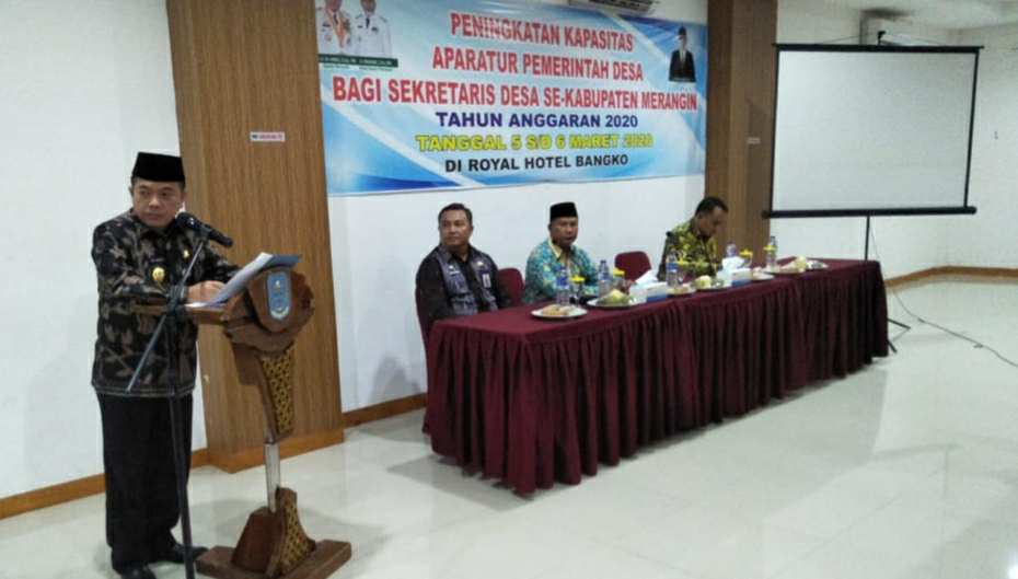 Bupati Merangin, Al Haris saat hadiri kegiatan peningkatan desa