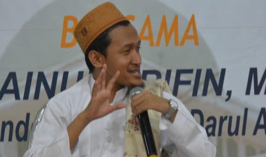 Pimpinan Ponpes Darul Arifin, Ustadz Dr. KH. Zainul Arifin, M.Ed, MA