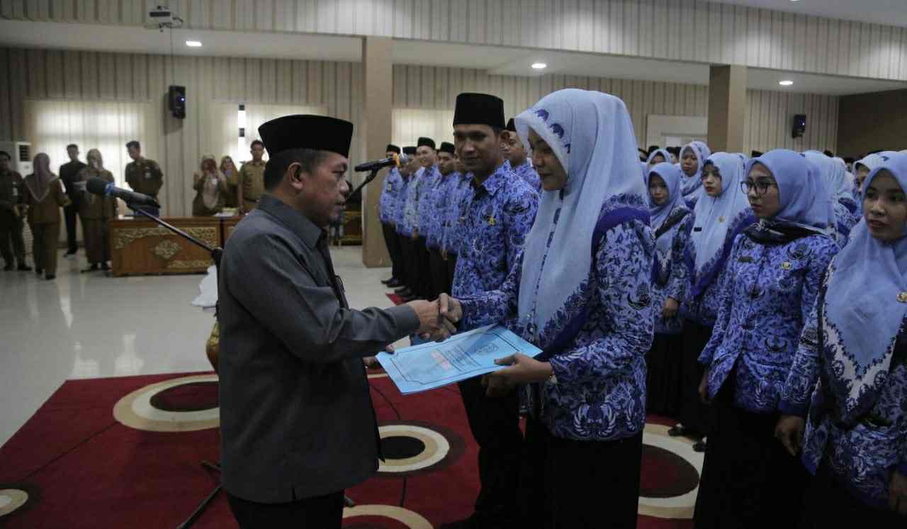 Bupati Merangin, Al Haris saat ambil sumpah 340 ASN