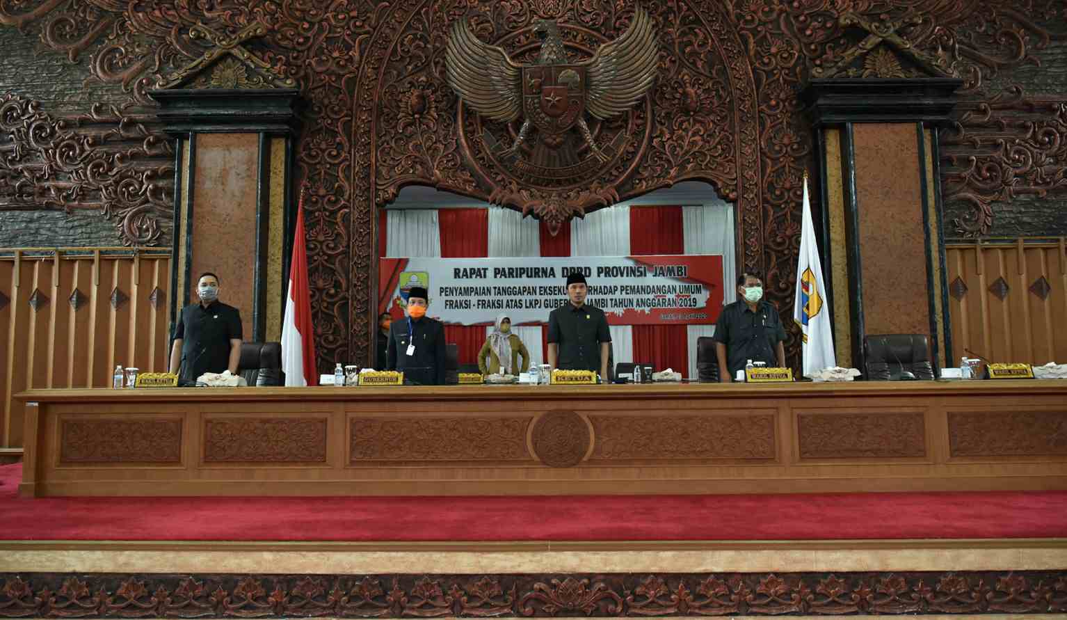 Gubernur Fachrori saat hadiri rapat paripurna DPRD Provinsi Jambi