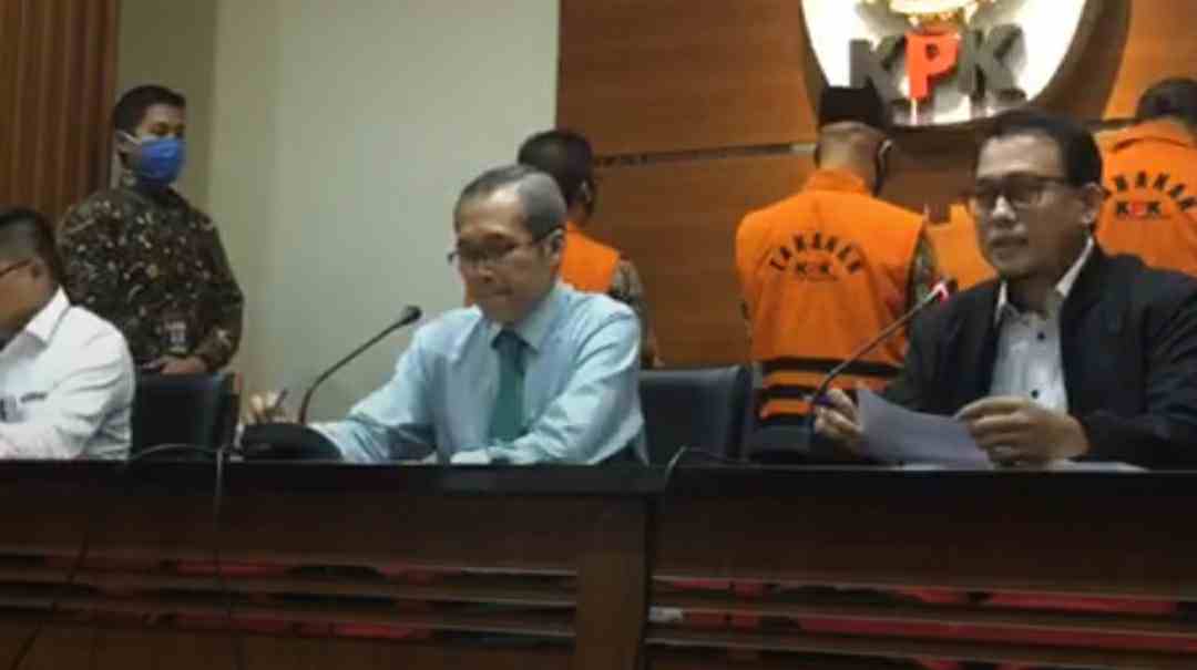 Pimpinan KPK saat gelar jumpa pers penahanan tiga eks pimpinan DPRD Provinsi Jambi