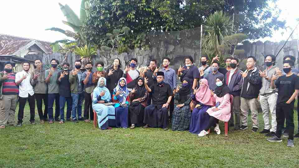 'PEMDA' saat bersama calon wakil gubernur Jambi, Abdullah Sani (tengah)