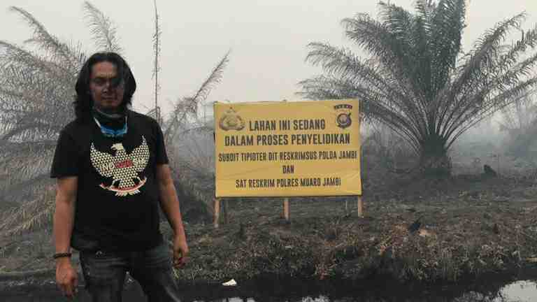 Direktur Perkumpulan Hijau dan Koordinator Simpul Jaringan Pantau Gambut Jambi, Feri Irawan