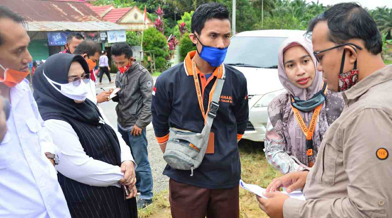 Fahrul Rozi saat lakukan pengawasan Coklit