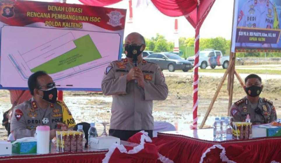 Brigjen Pol Chryshnanda Dwi Laksana saat meninjau lokasi pembangunan ISDC