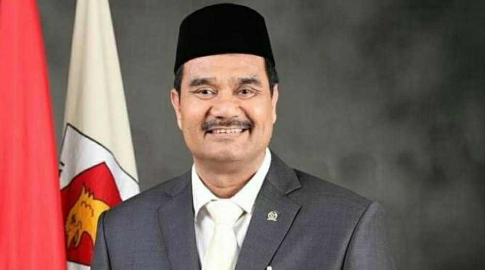 Sutan Adil Hendra