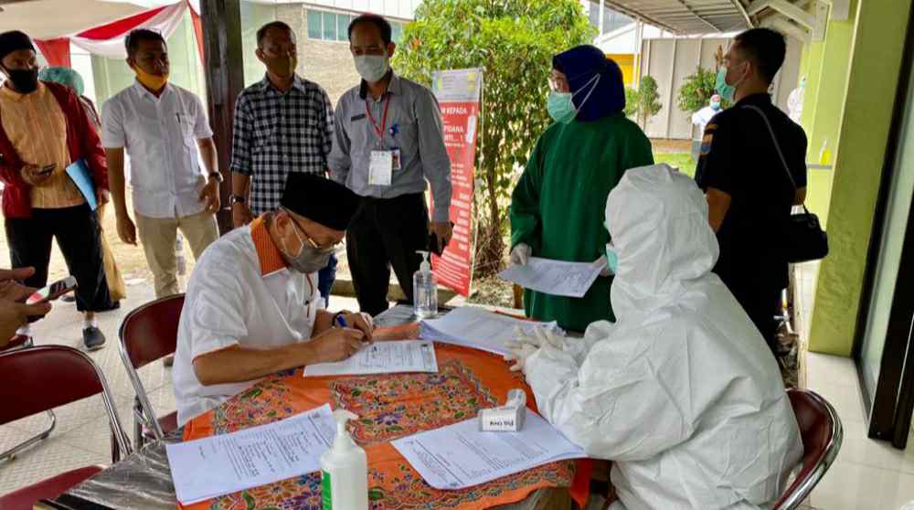 CE saat ikuti uji Swab di RSUD Raden Mattaher Jambi 