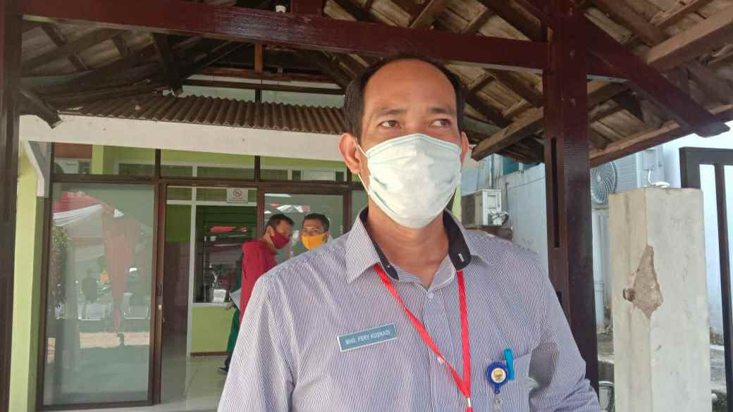 dr Ferry Kusnadi 