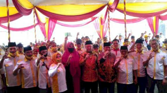 CE saat lantik Tim Publik Cerah Kota Jambi