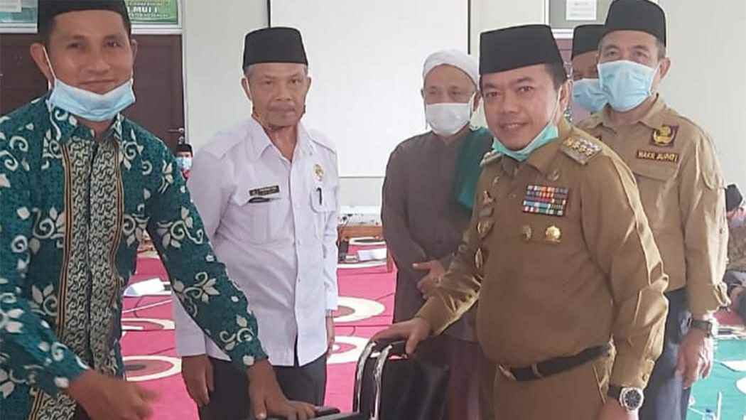 Al Haris dan Mashuri saat hadiri Milad Baznas Merangin