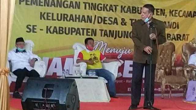 Usman Ermulan saat orasi politik dihadapan Cek Endra