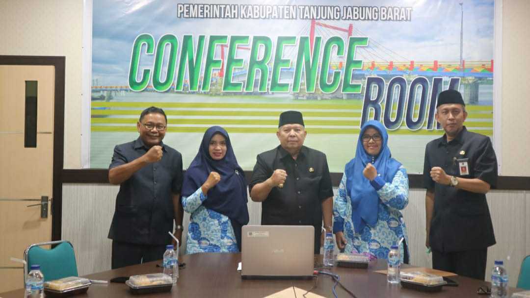 Bupati Tanjab Barat, Safrial