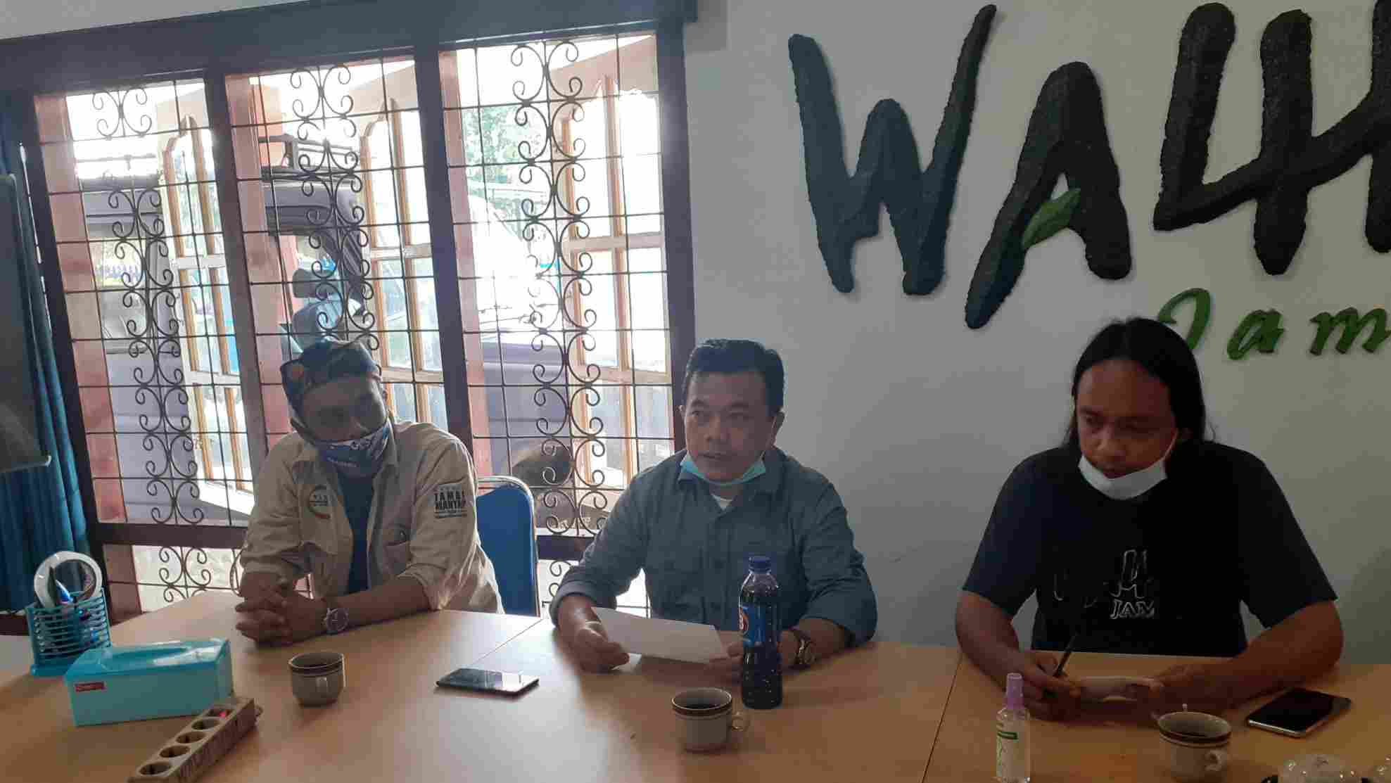 Al Haris saat sambangi Walhi Jambi