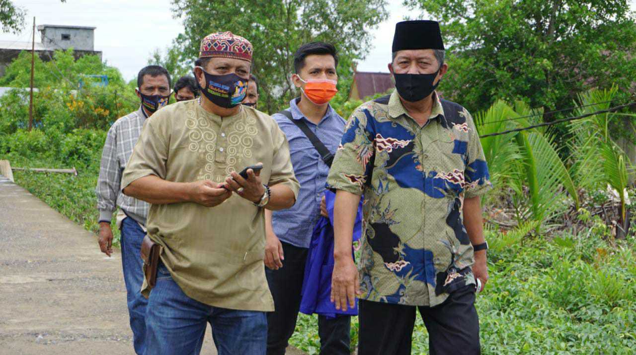 Abdullah Sani saat berkunjung ke Mendahara Tanjab Timur