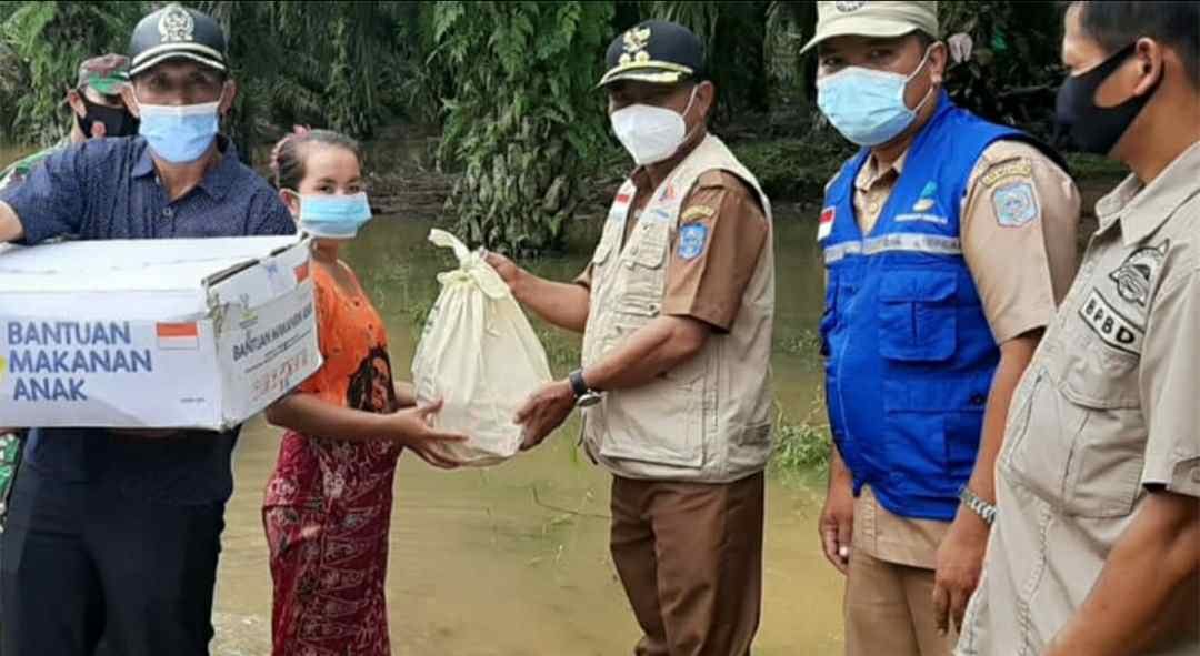 Mashuri saat pantau banjri di Desa Sungai Limau