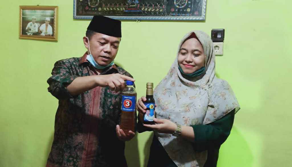 Al Haris saat perkenalkan ramuan daun sungkai