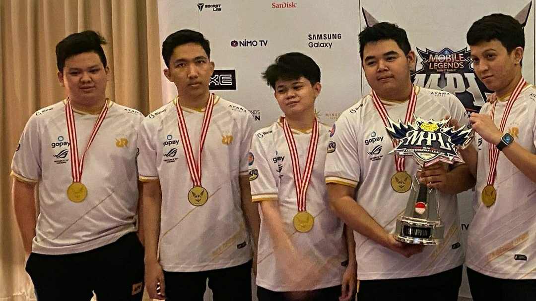 Juara MPL Season 6 RRQ Hoshi 