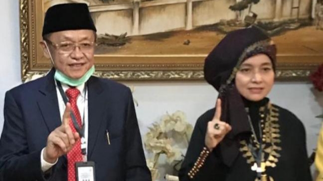 Cek Endra-Ratu Munawaroh 
