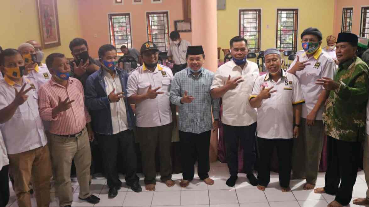 Al Haris bersama Tim Koalisi Haris-Sani Kerinci dan Sungai Penuh 