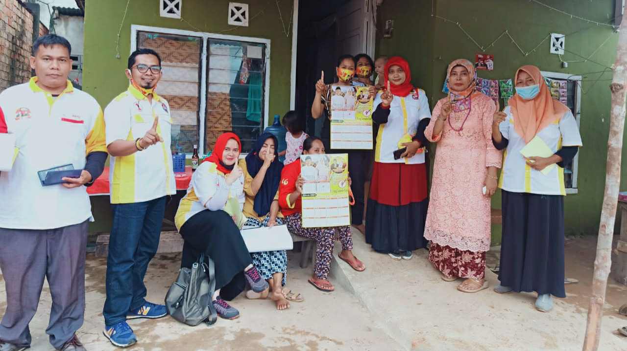 Tim Surya Cerah saat sambangi warga Perumahan Namura
