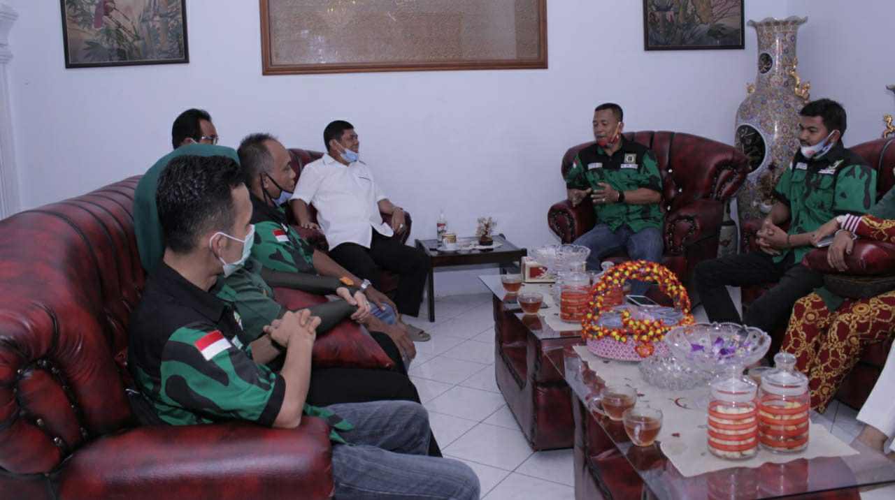 DPW GPK Jambi saat silaturahmi dengan Syafril Nursal 