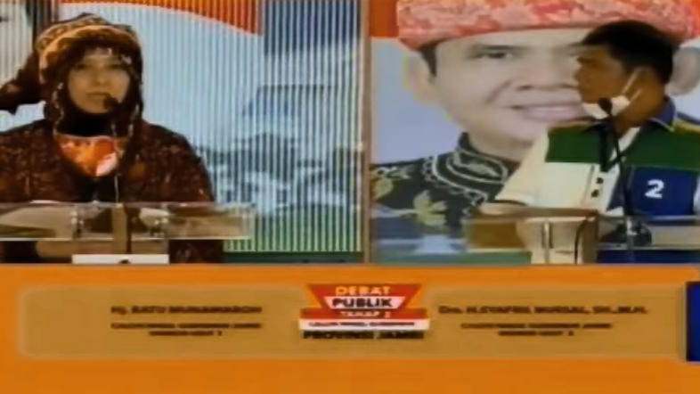 Ratu Munawaroh dan Syafril Nursal 
