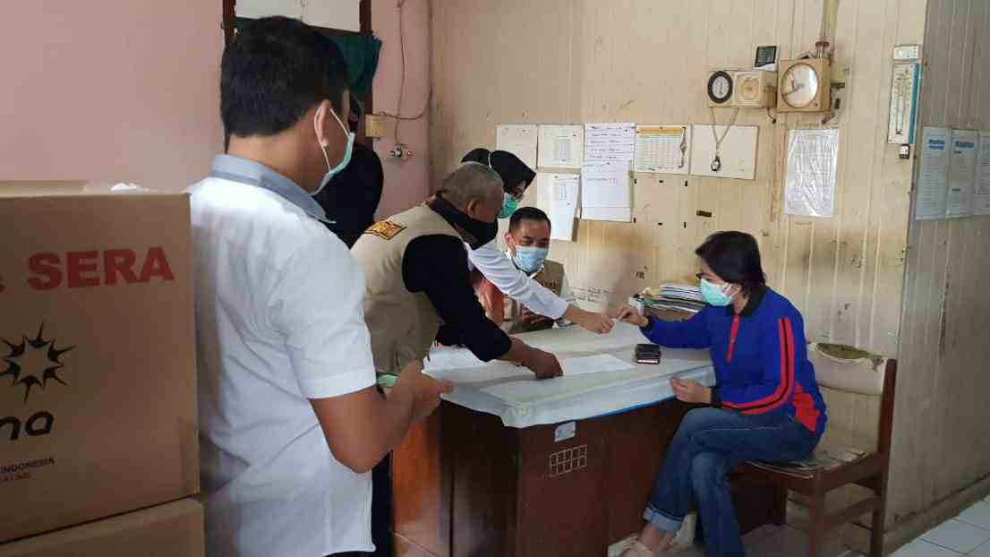 Pendistribusian vaksin Covid-19 ke Batanghari dan Tanjab Timur