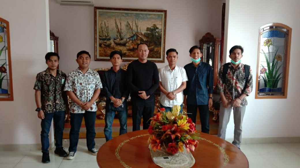 Muzakkir Ketum HIMASTE saat silaturahmi dengan Sukandar