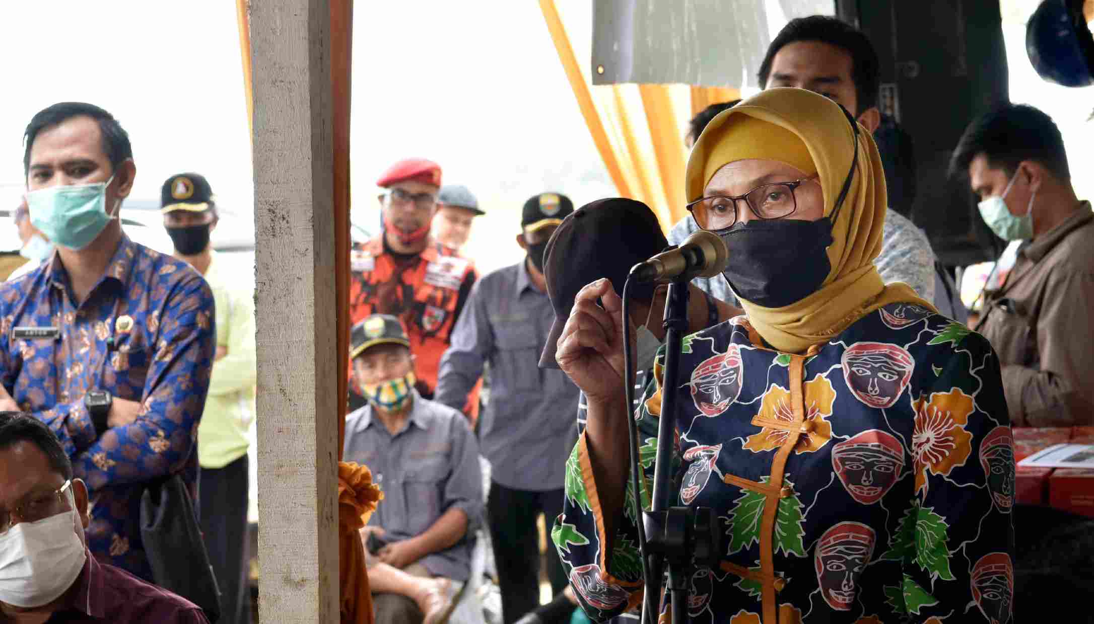 Pj Gubernur Jambi saat kunjungi kawasan industri Kemingking