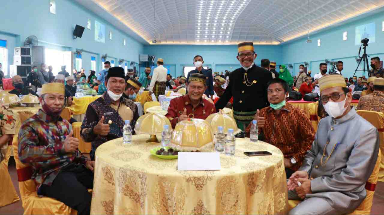Wabup Hairan saat hadiri pelantikan BPD KKSS, IWSS dan IPSS Kabupaten Indragiri Hilir