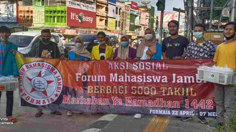 Aksi sosial Forum Mahasiswa Jambi 