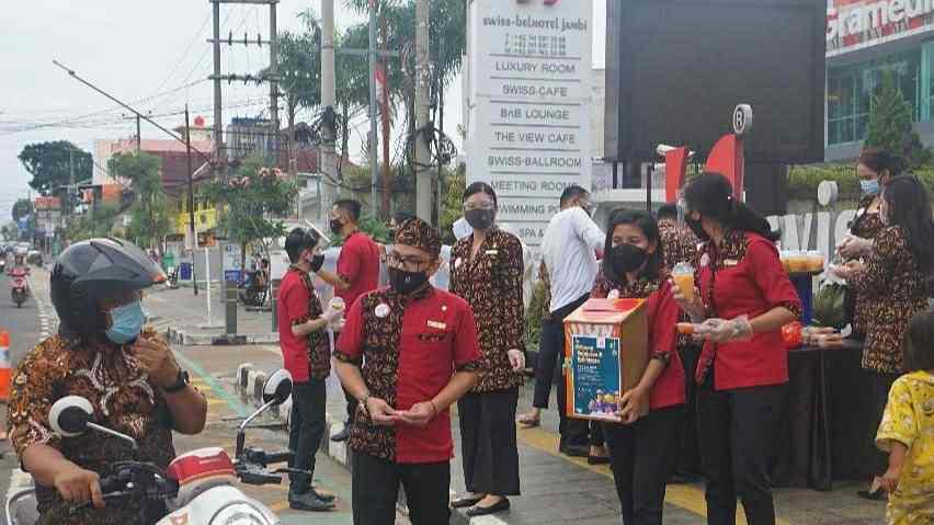Warung kejujuran dan keikhlasan yang dilaksanakan Swiss-Belhotel Jambi