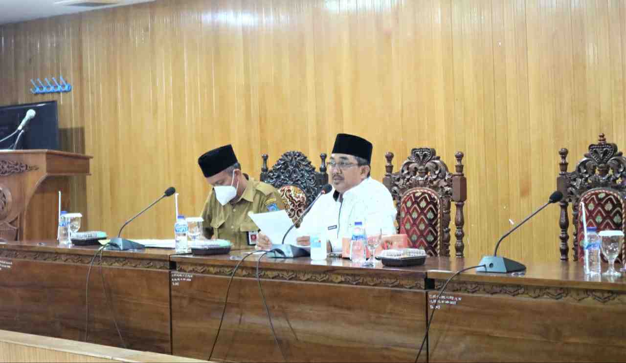 Bupati Anwar saat ikuti apat evaluasi pelaksanaan kegiatan LPPK OPD triwulan I