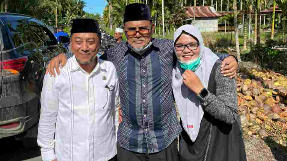 Sapril (kiri), Abdullah Hich dan Dilla Hich