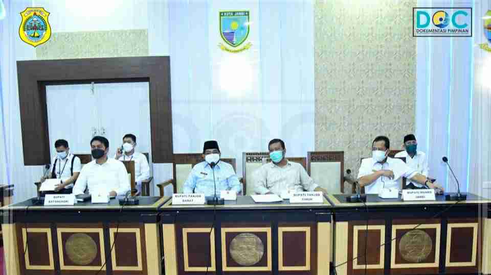 Romi saat hadiri rapat percepatan penyelesaian penegasan batas daerah