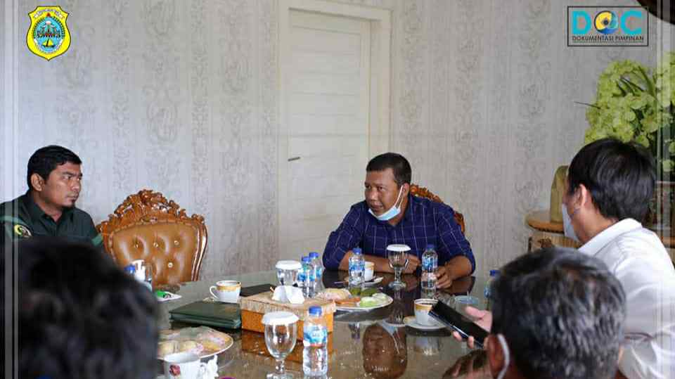 Romi Hariyanto saat membuka rakor pelaksanaan ekspor komoditi pinang