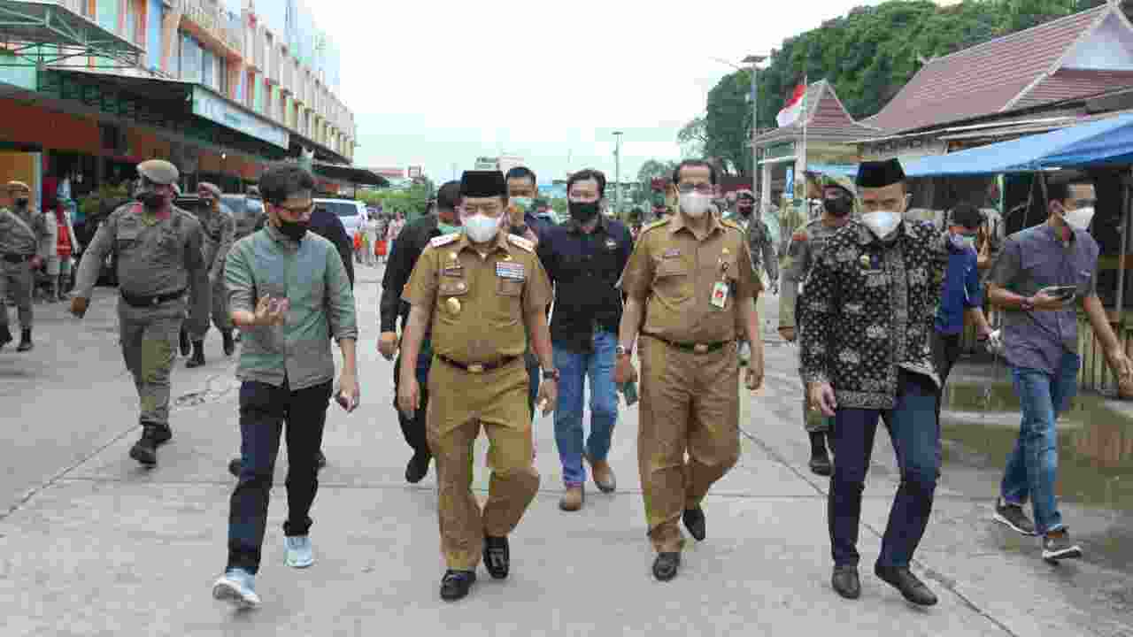 Al Haris saat tinjau Pasar Angso Duo Baru Jambi 