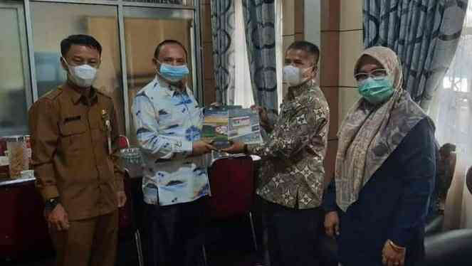 DPRD Kota Sungai Penuh saat teriama hasil laporan dari KPU Sungai Penuh