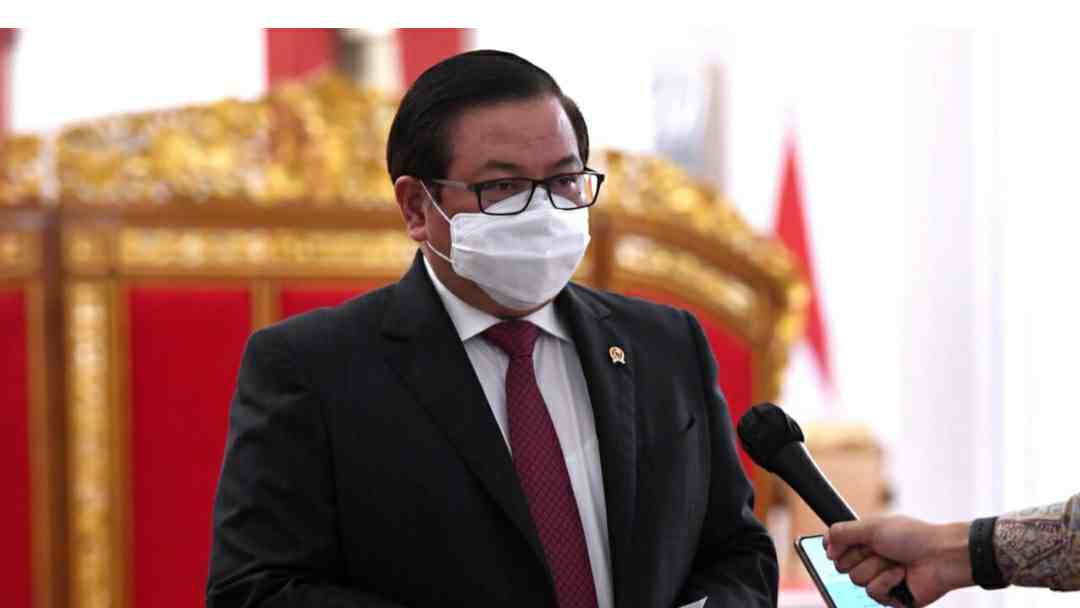 Sekretaris Kabinet Pramono Anung menyampaikan keterangan terkait sejumlah arahan Presiden Jokowi