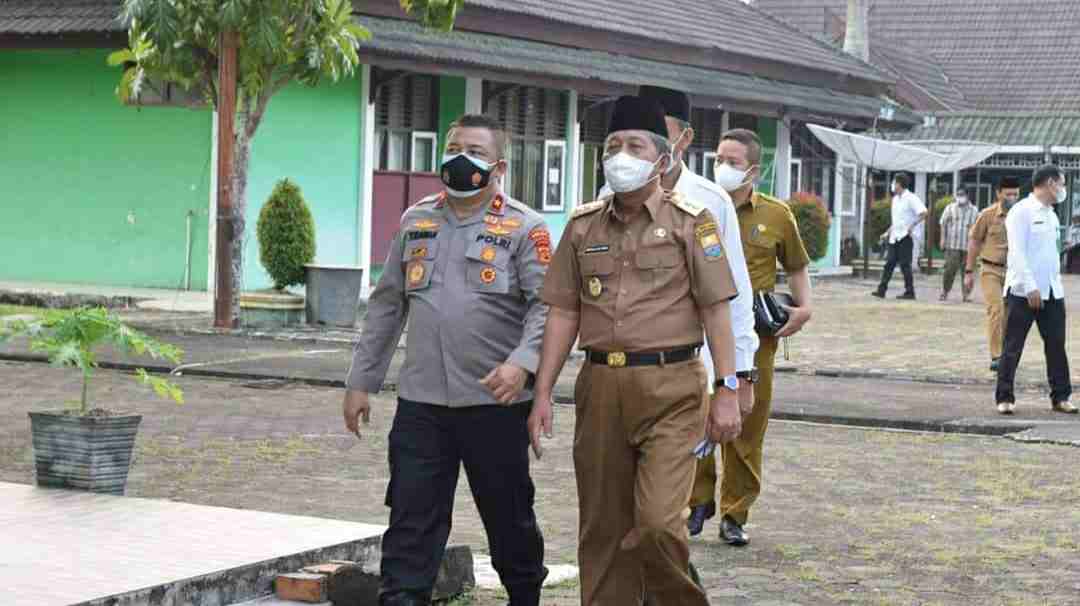 Wagub Abdullah Sani saat tinjau Asrama Haji untuk tempat isolasi mandiri pasien Covid-19 