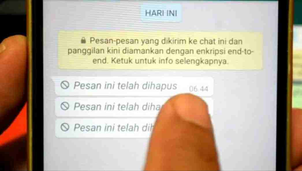 Pesan WhatsApp yang dihapus (ilustrasi)