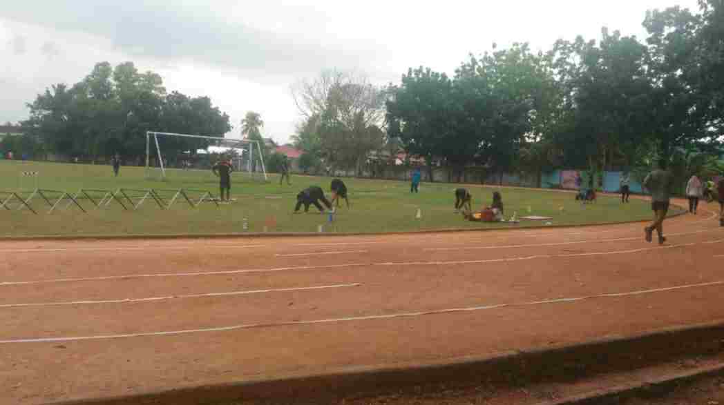 Atlet Jambi yang mengikuti ajang Peparnas Papua sedang berlatih di Stadion Mini