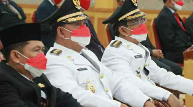 Bupati Anwar Sadat dan Wabup Hairan