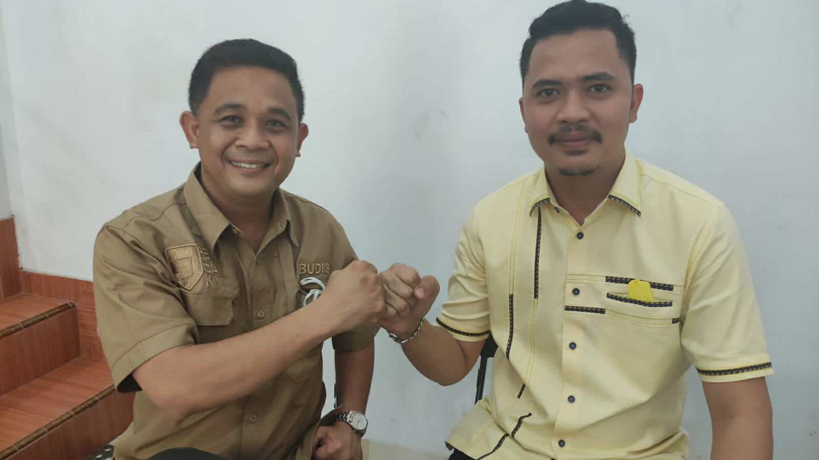 Ketua Golkar Kota Jambi, Budi Setiawan (kiri) dan Ketua AMPG Kota Jambi